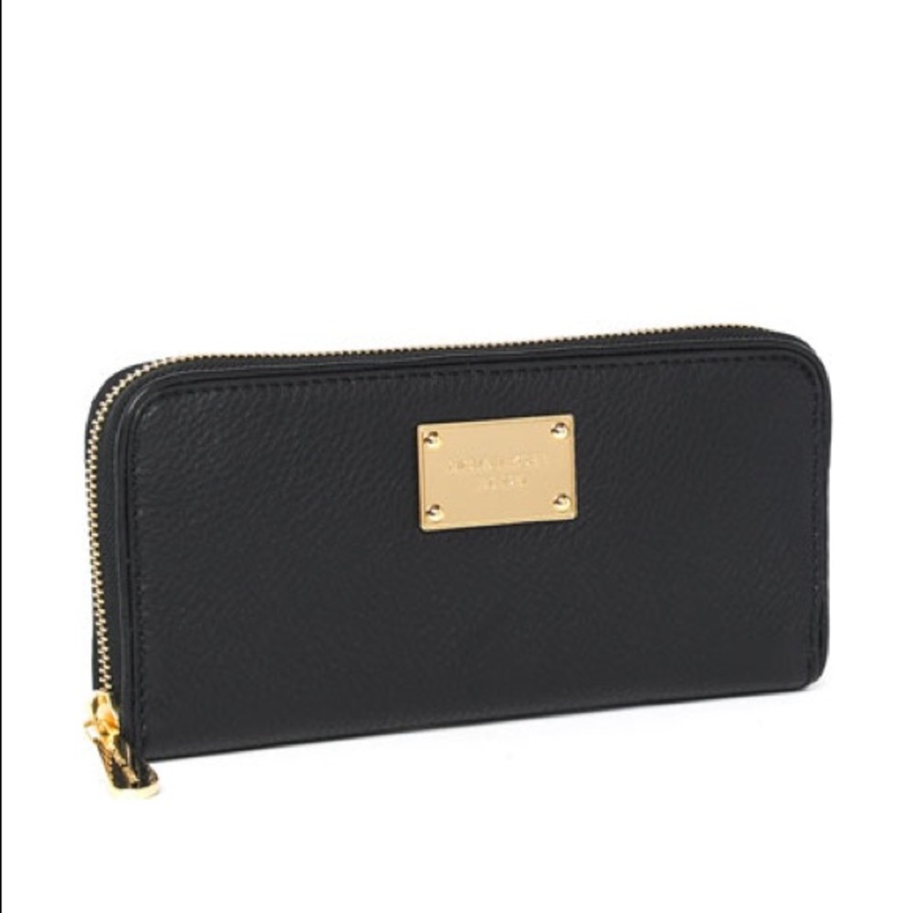 Michael Kors Jet Set Saffiano Leather Zip Wallet